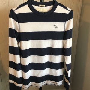 Abercrombie & Fitch Tee